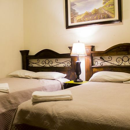Dionisio Inn Antigua Dış mekan fotoğraf