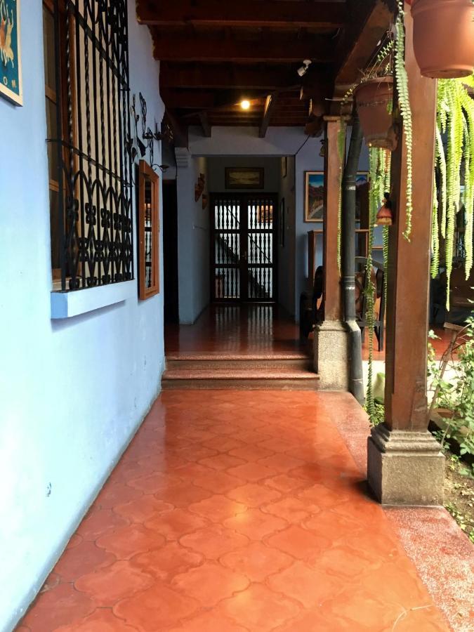 Dionisio Inn Antigua Dış mekan fotoğraf