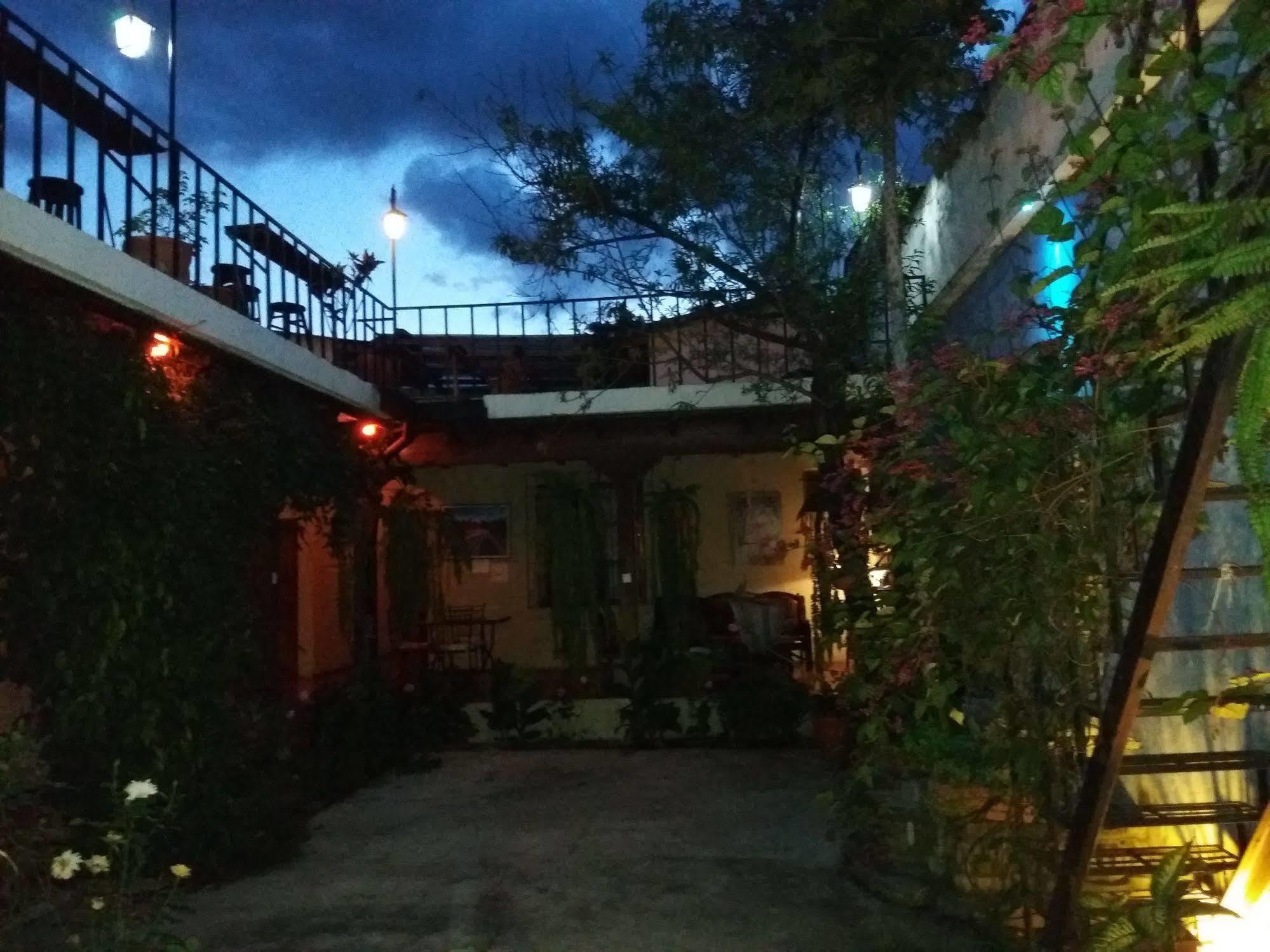 Dionisio Inn Antigua Dış mekan fotoğraf