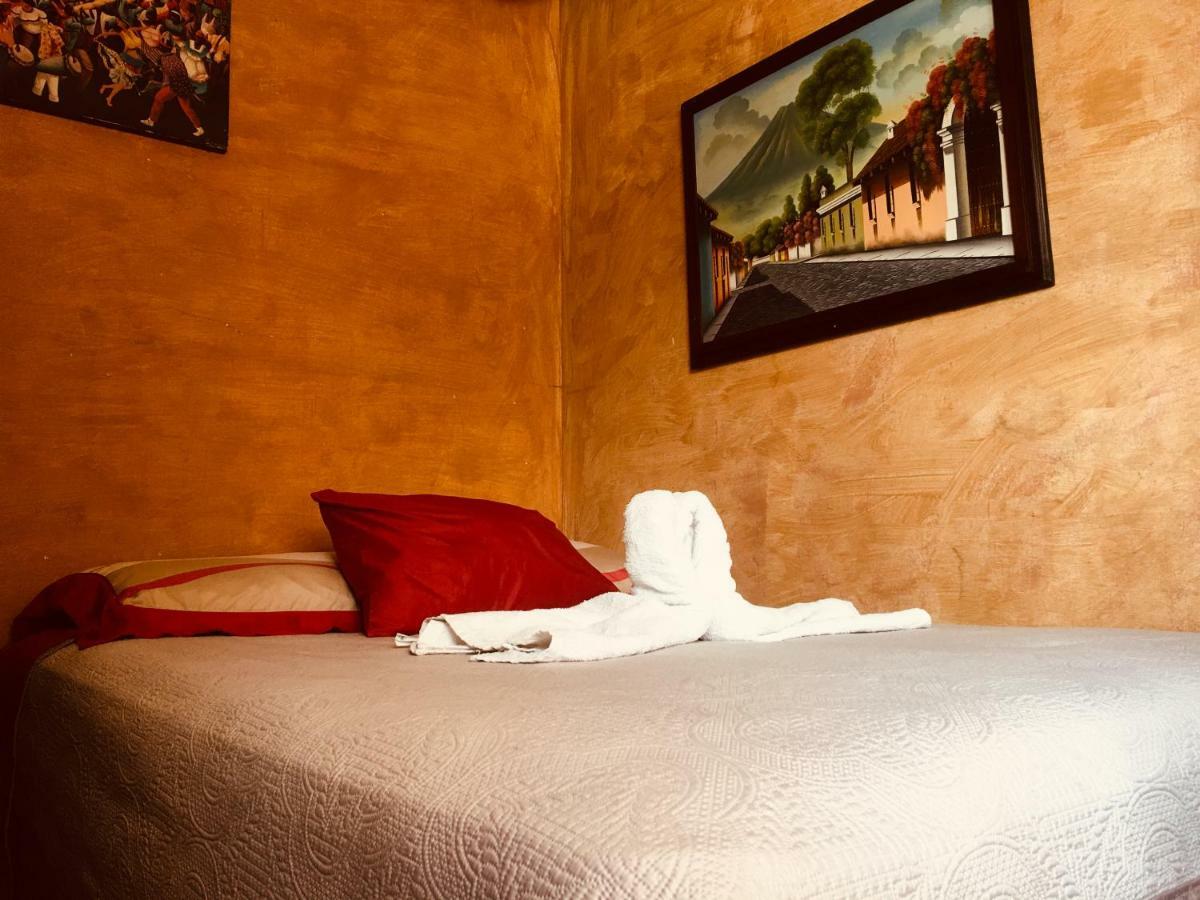 Dionisio Inn Antigua Dış mekan fotoğraf