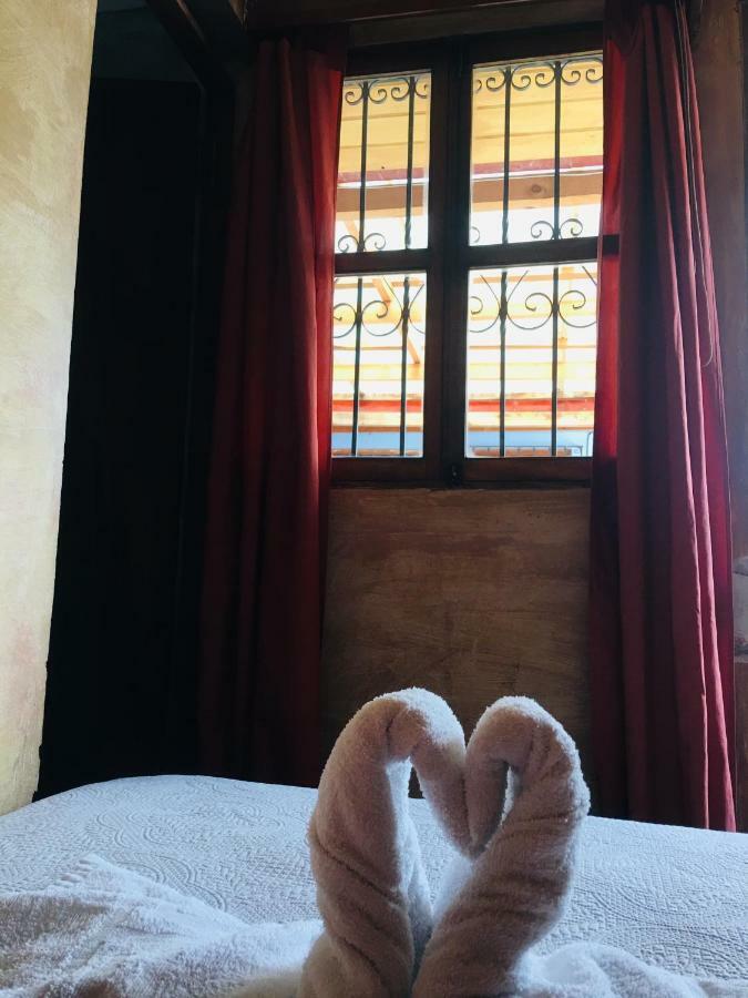 Dionisio Inn Antigua Dış mekan fotoğraf